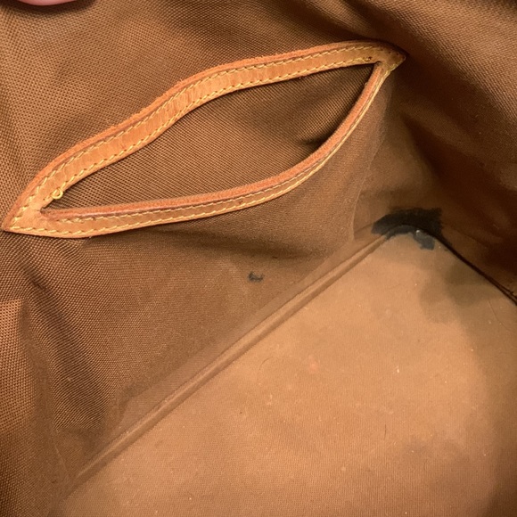 Authentic Louis Vuitton monogram Alma purse with date code BA0914 - Picture 10 of 14